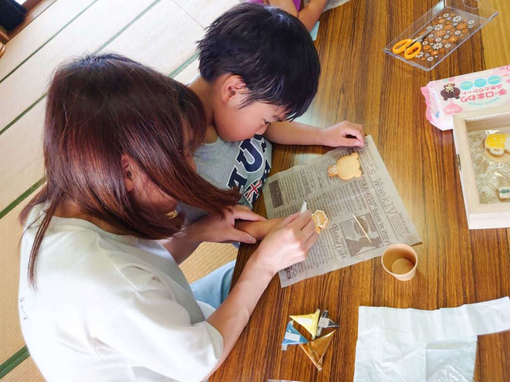 北日野地区自治振興会 父の日のアイシングクッキー作り