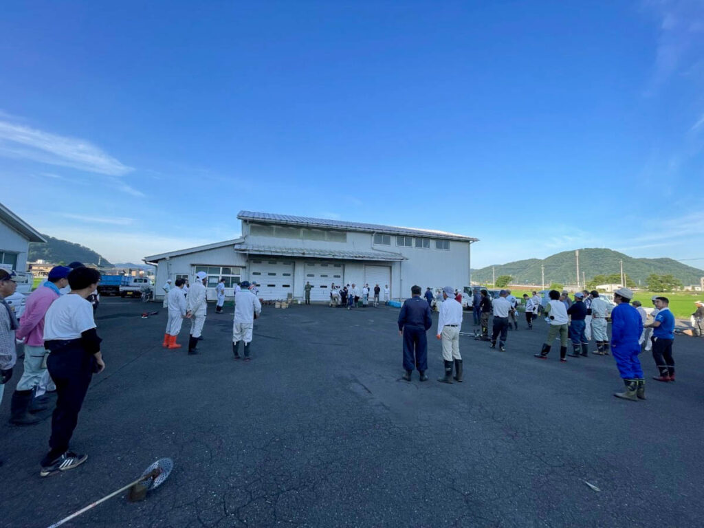 北日野地区自治振興会 河川一斉清掃