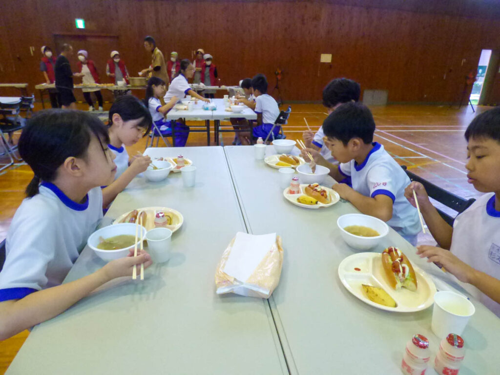 北日野地区自治振興会 防災合宿通学