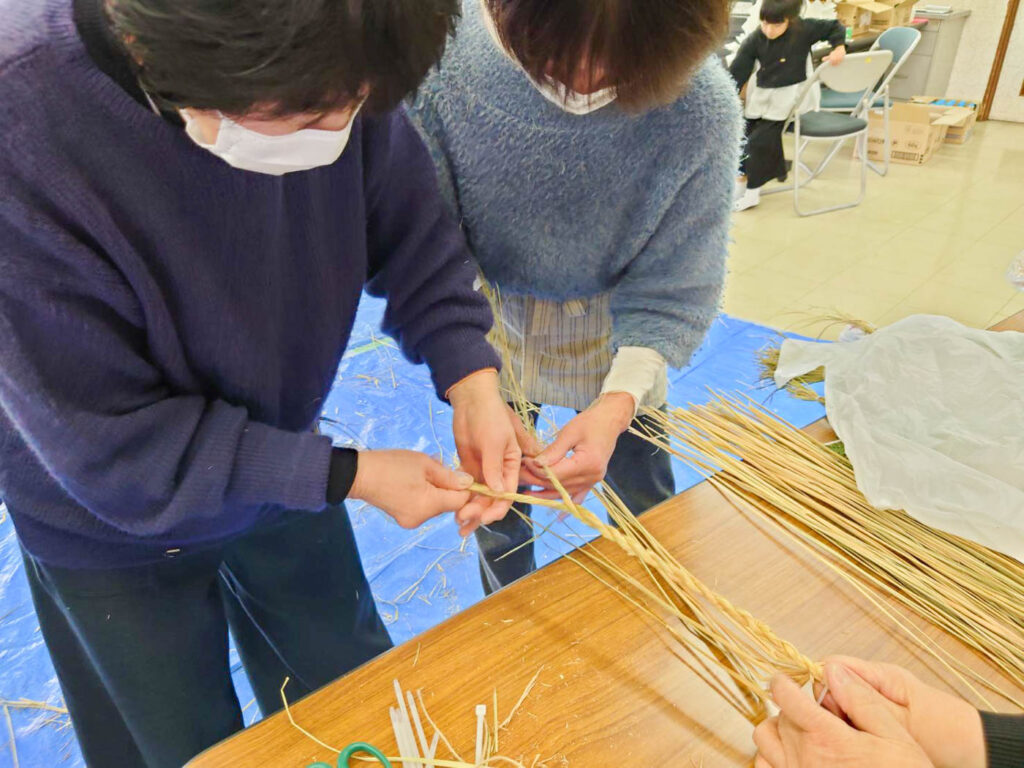 日野地区自治振興会 しめ縄作り