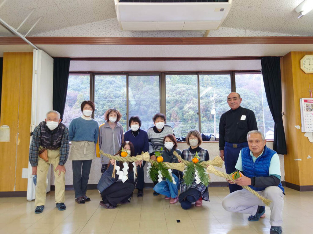 日野地区自治振興会 しめ縄作り