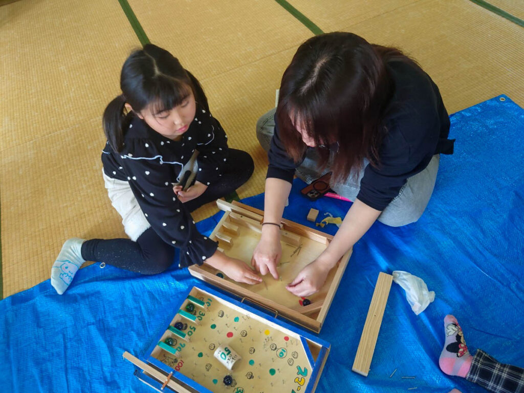 北日野地区自治振興会 スマートボール作り教室