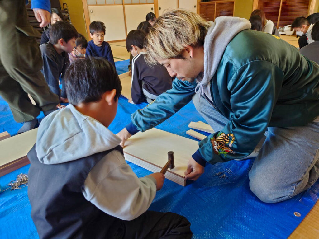 北日野地区自治振興会 スマートボール作り教室