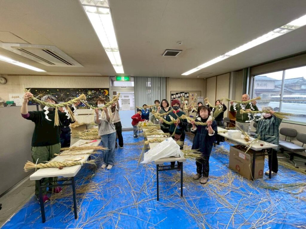 北日野地区自治振興会 しめ縄づくり