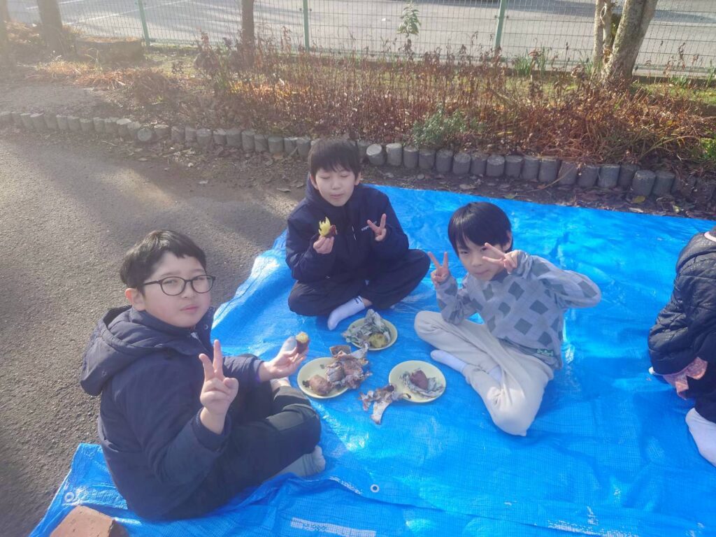 北日野地区自治振興会 焼き芋会