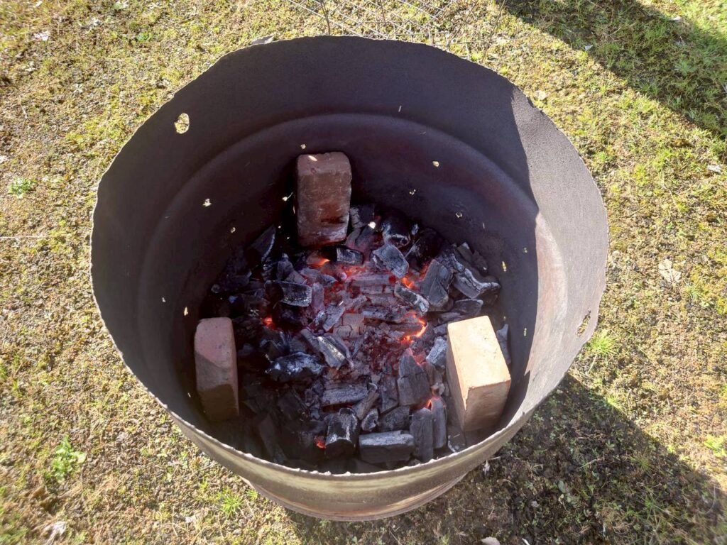 北日野地区自治振興会 焼き芋会