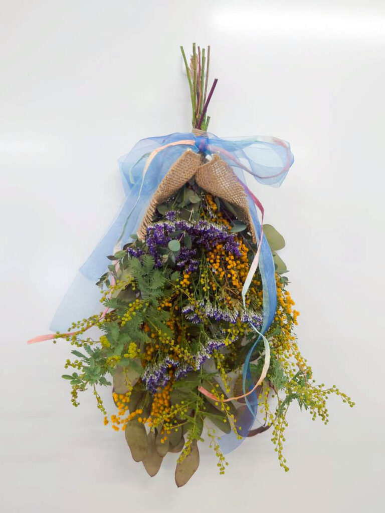 北日野地区自治振興会 ミモザのスワッグづくり