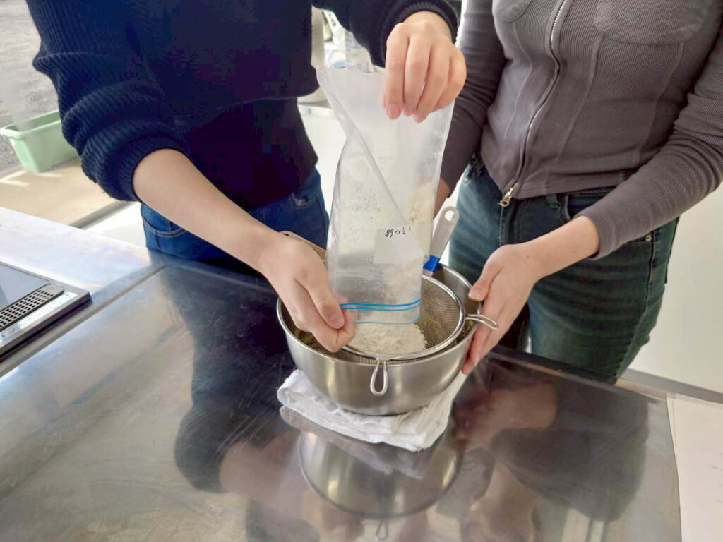 北日野地区自治振興会 きたひの青年お菓子作り教室