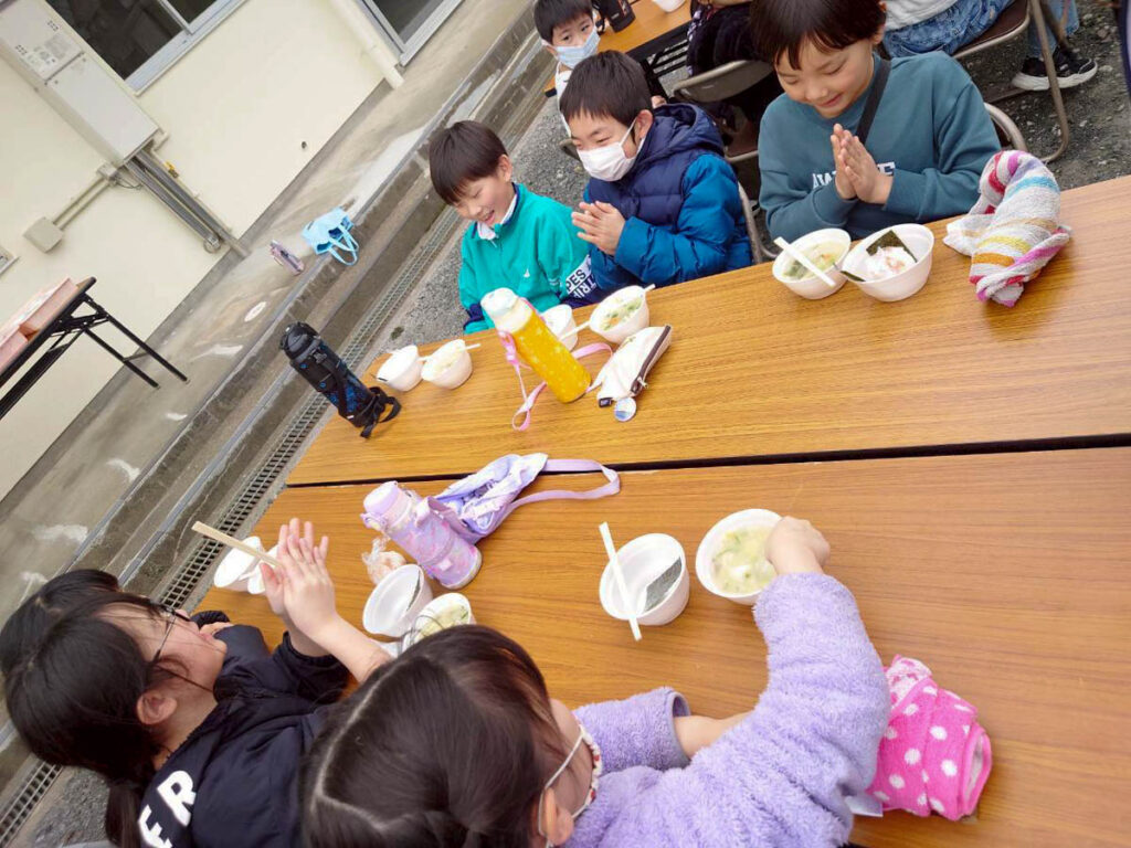 北日野地区自治振興会 放課後子ども教室 ほっこりご飯会