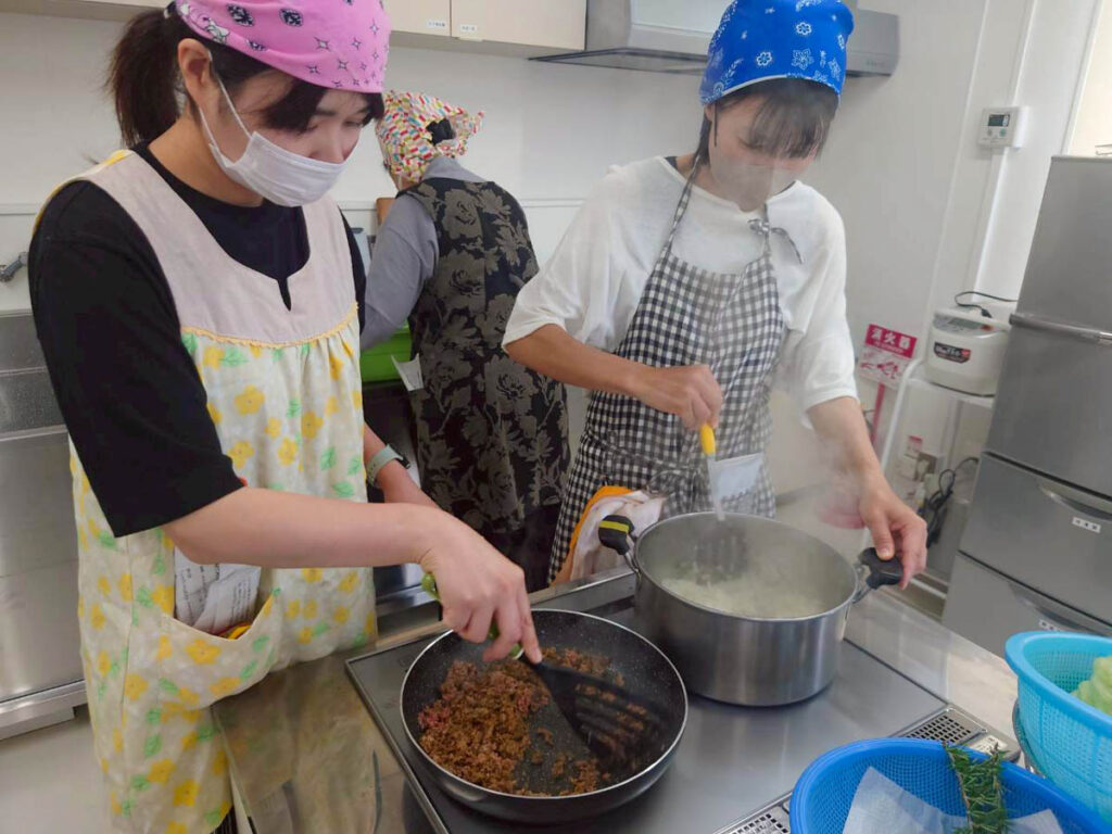 北日野地区自治振興会 薬膳キーマカレー講座