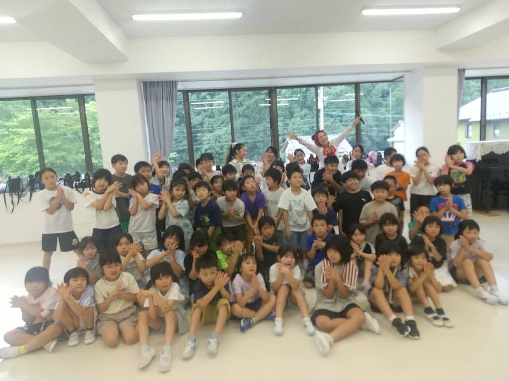 北日野地区自治振興会 ダンス教室