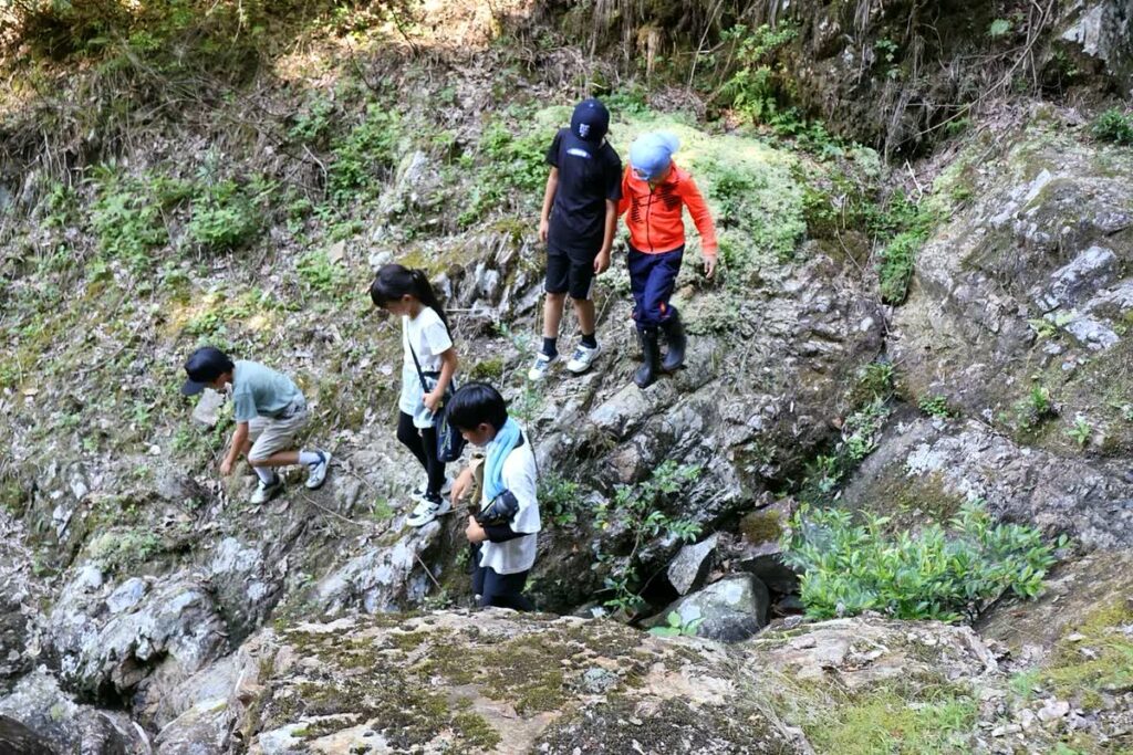 北日野地区自治振興会 壁新聞づくり取材