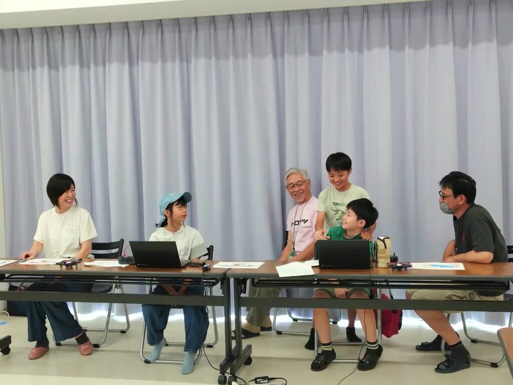 北日野自治振興会 ドローンプログラミング体験会の様子