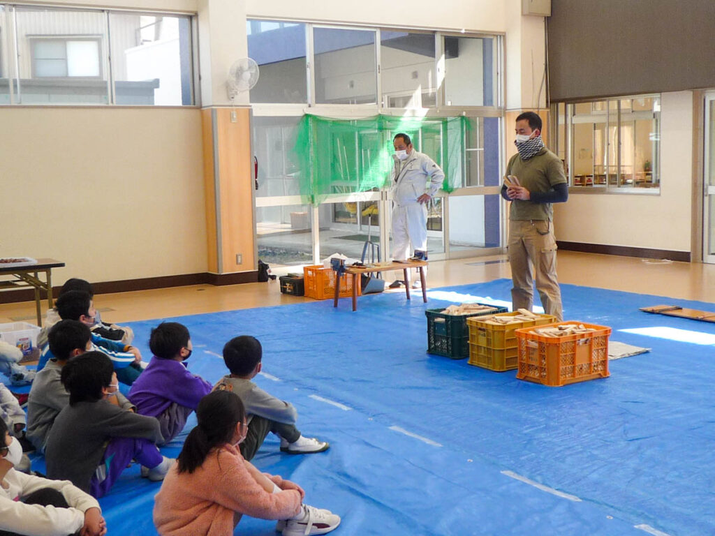 北日野地区自治振興会 放課後子ども教室「木工教室」